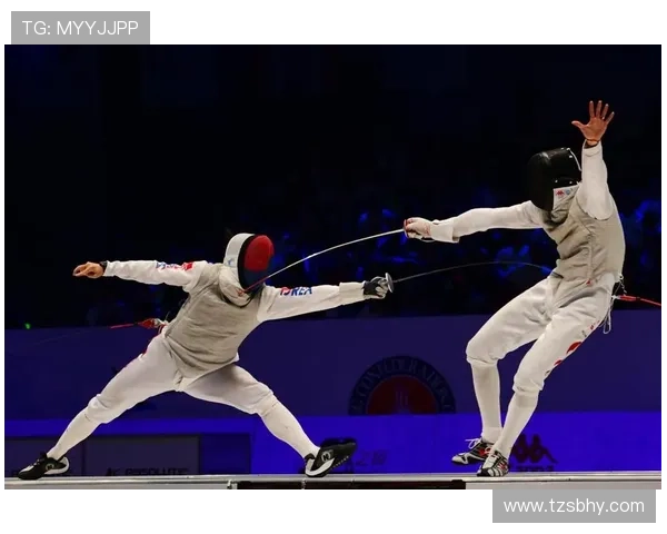 中国队在国际击剑锦标赛中展现出色实力勇夺多个奖项